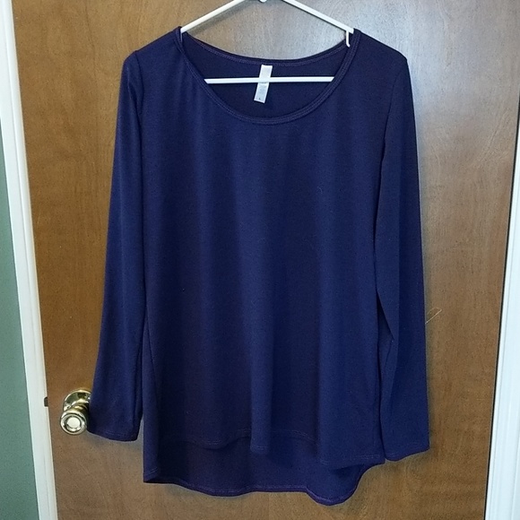 LuLaRoe Tops - Lularoe Lynnae Shirt - L